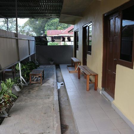 Tange Guest House Ruteng Ngoại thất bức ảnh